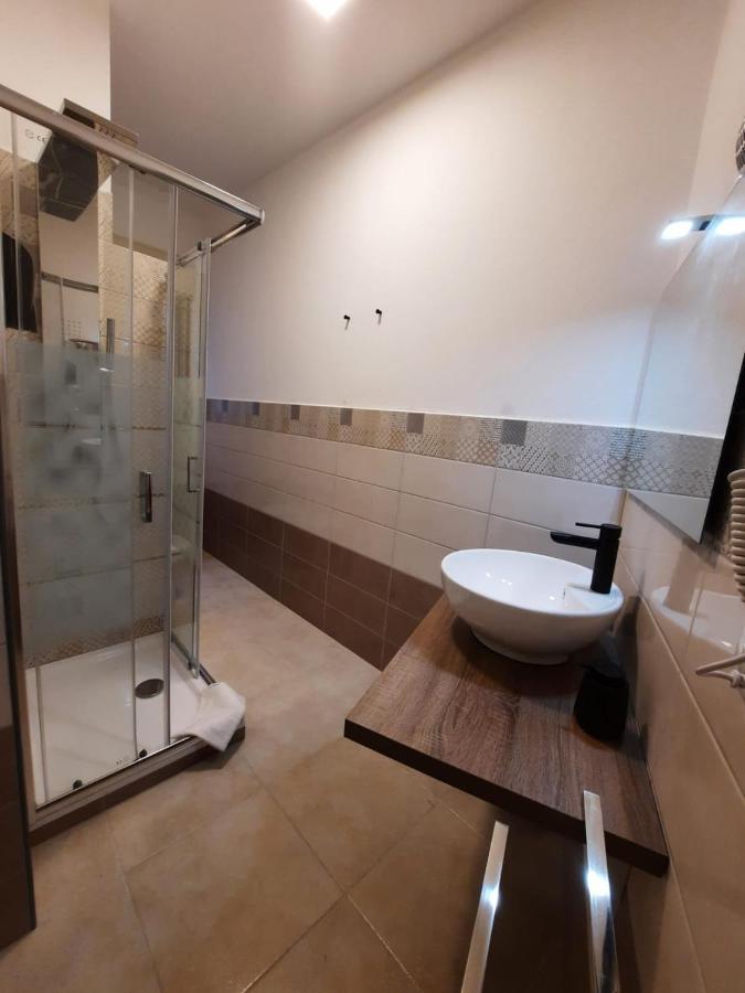 U Baruni B&B Messina Kültér fotó